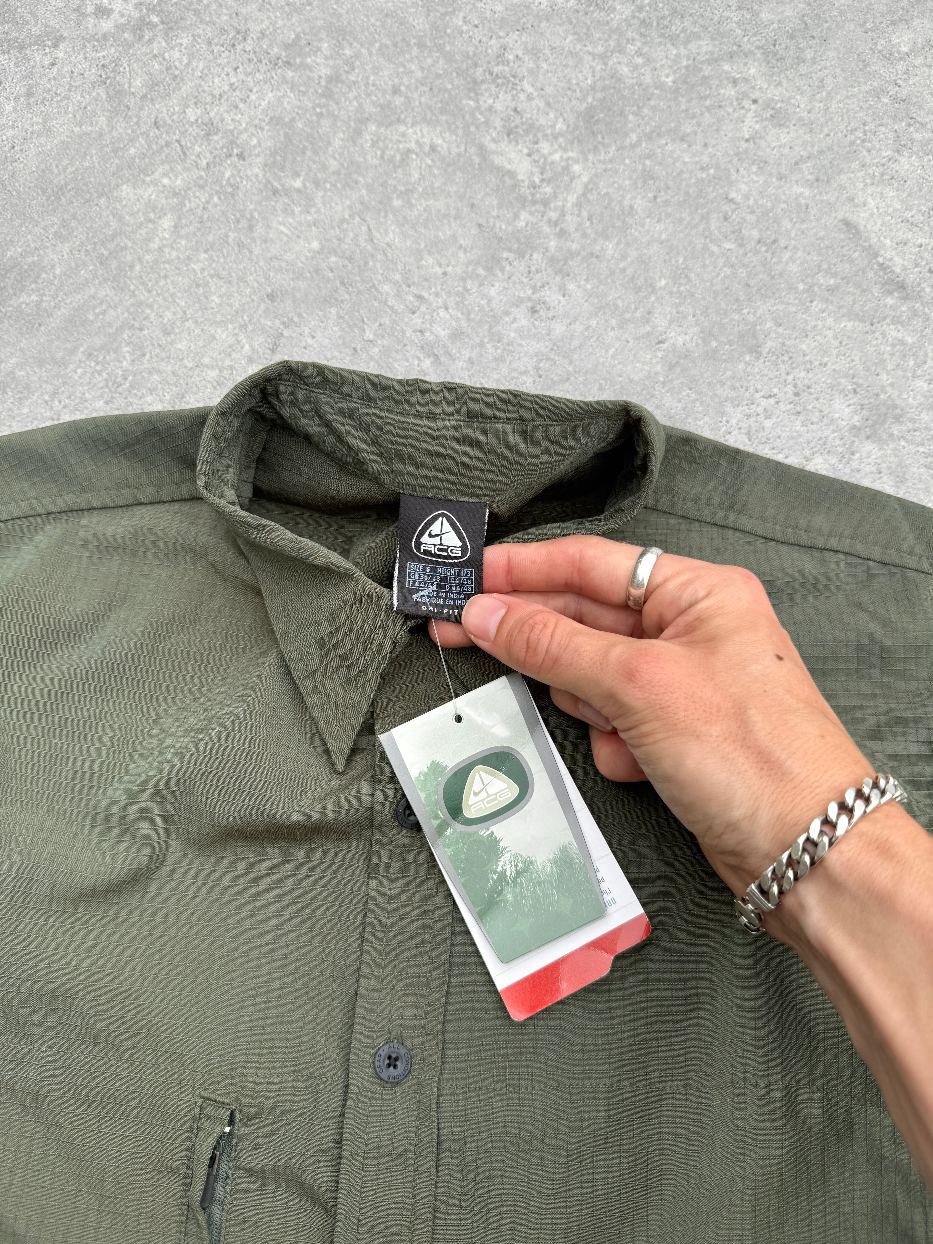 nike acg 2000s deadstock technical dri-fit ripstop shirt in olive green, back view