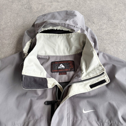 Nike ACG 1990s Nike-fit technical waterproof jacket (L)
