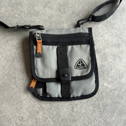 Nike ACG 1990s cross body technical utility pouch/bag (7”x6”)
