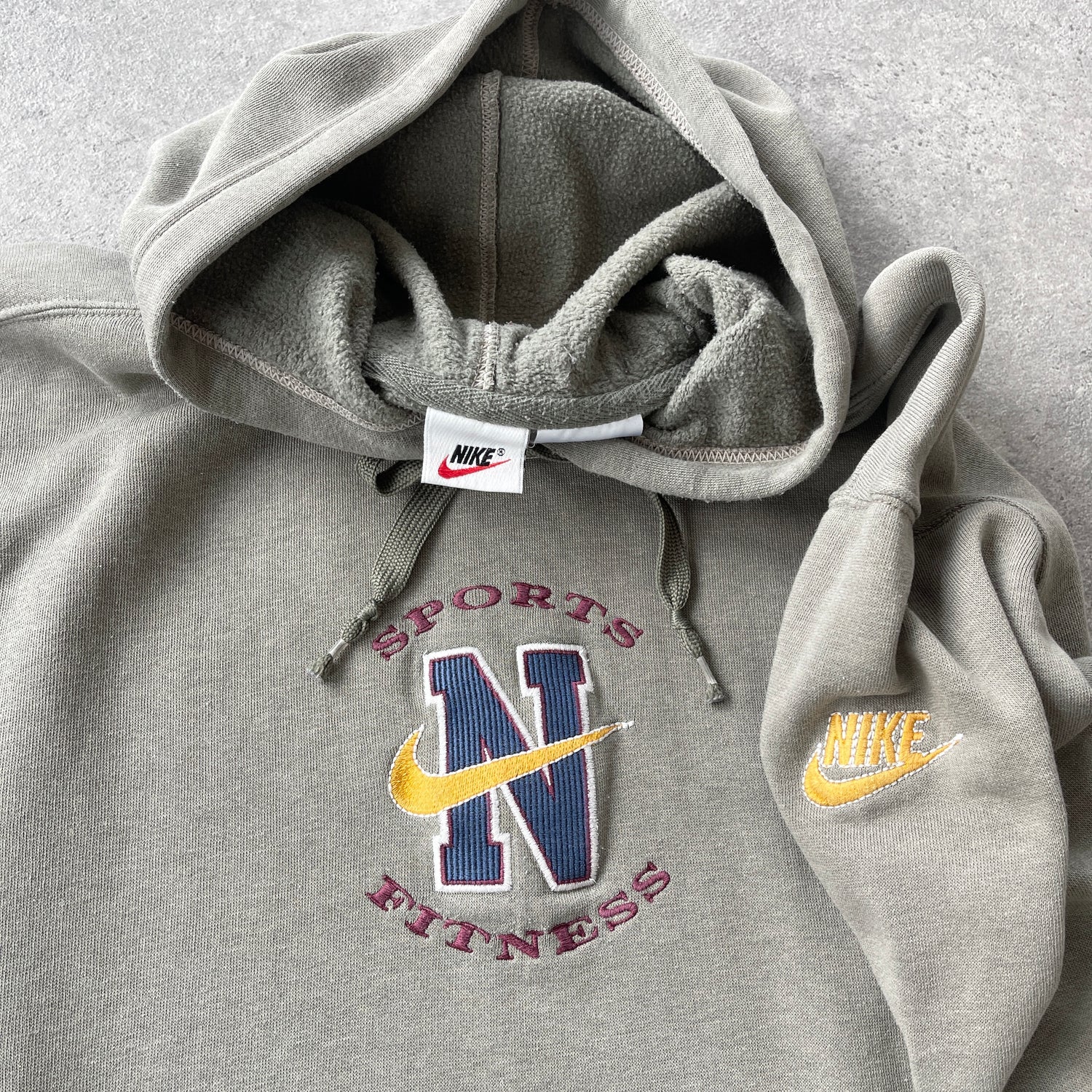 Nike RARE 1990s heavyweight embroidered hoodie (M)