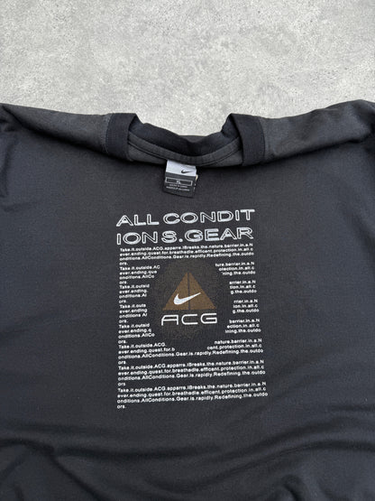nike acg 2001 heavyweight graphic t-shirt in black, graphic print detail