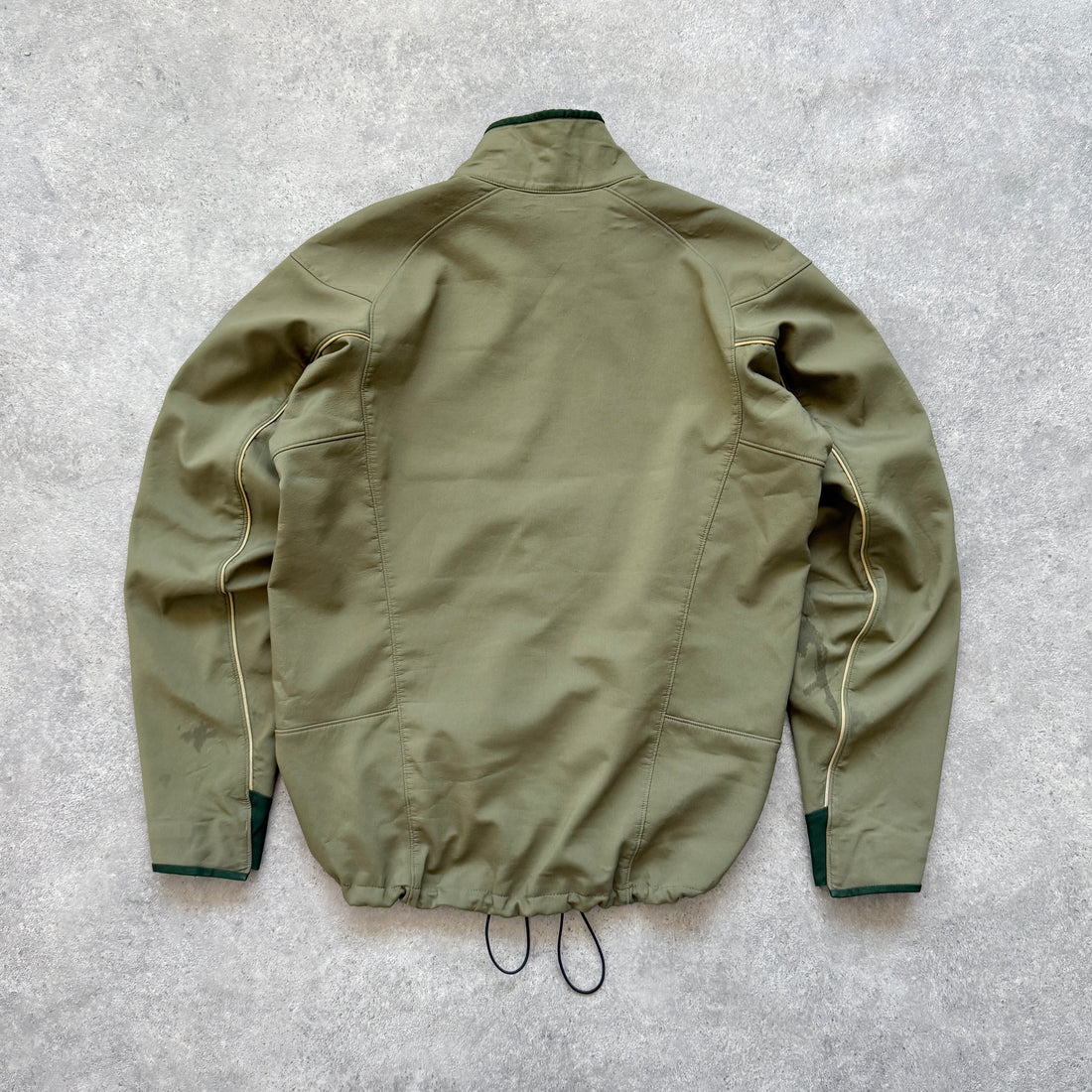 Arc’teryx 2000s technical soft shell jacket (M)