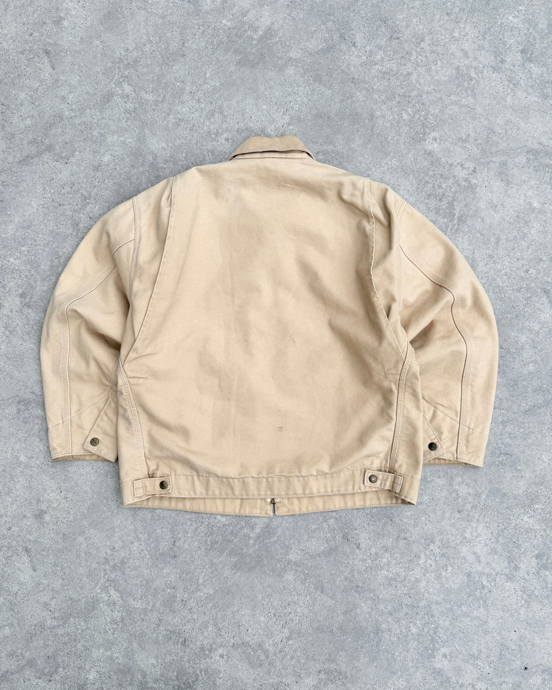 carhartt 1988 j43wet blanket lined detroit jacket in sand, back view