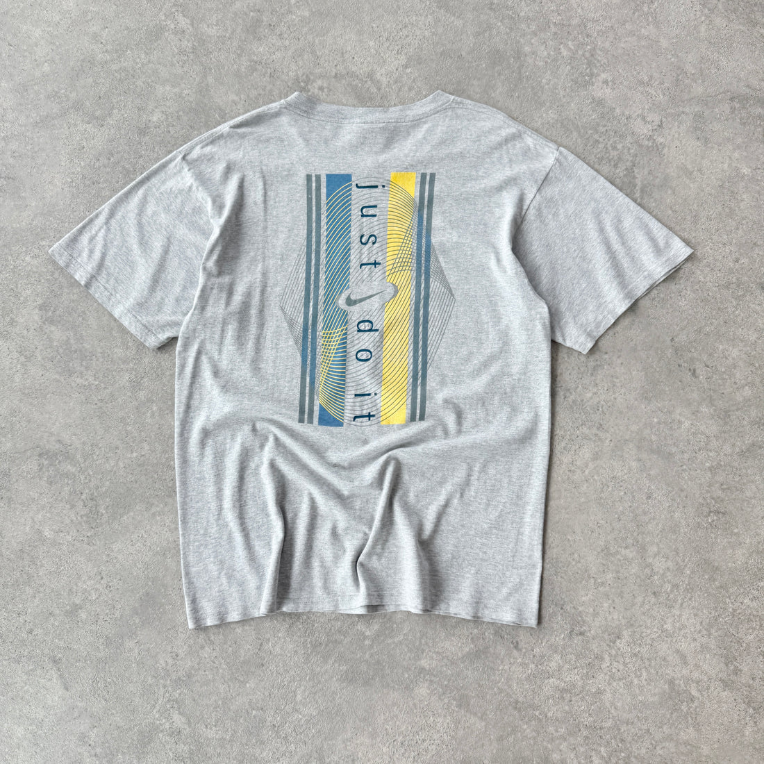 Nike 1990s heavyweight graphic logo t-shirt (M)