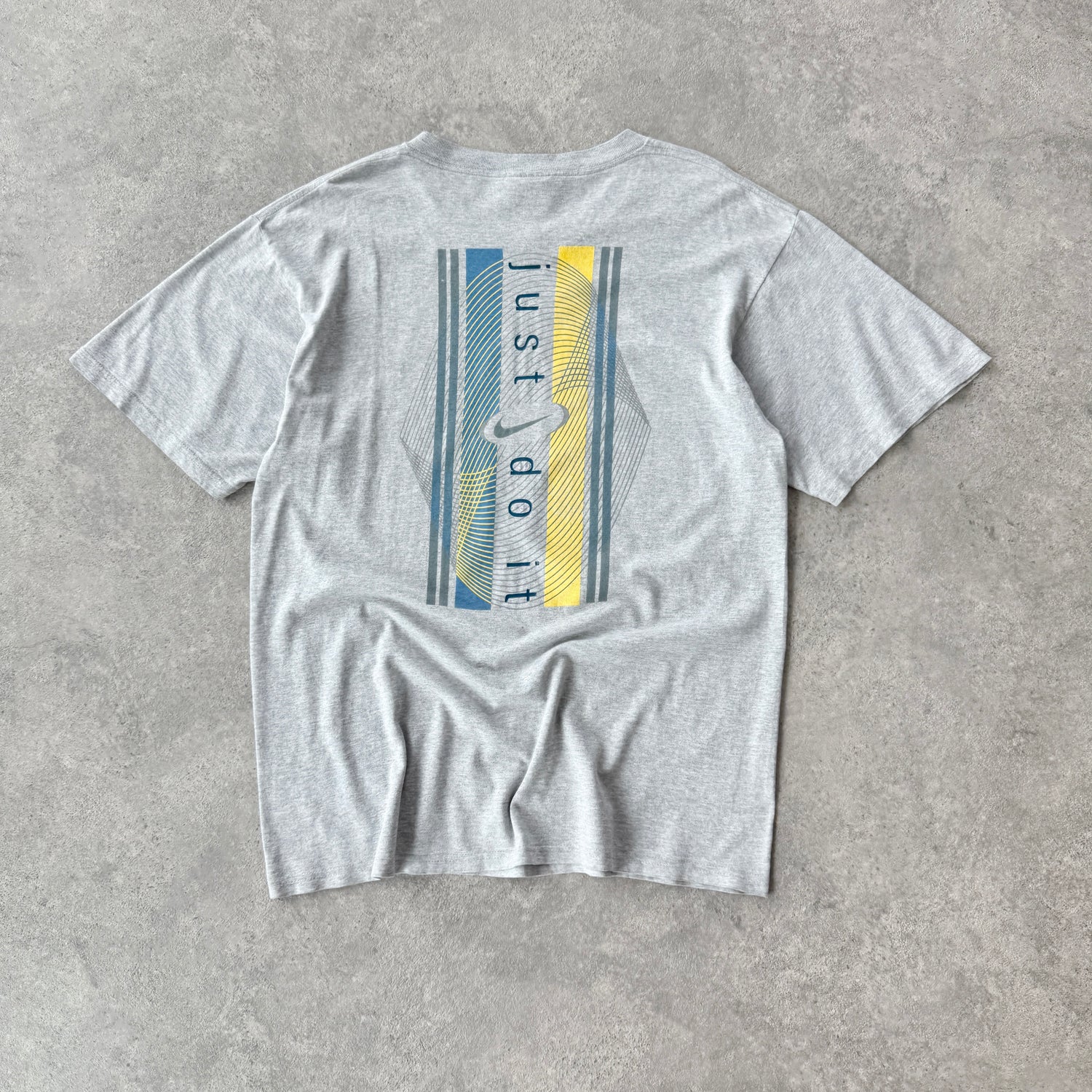 Nike 1990s heavyweight graphic logo t-shirt (M)