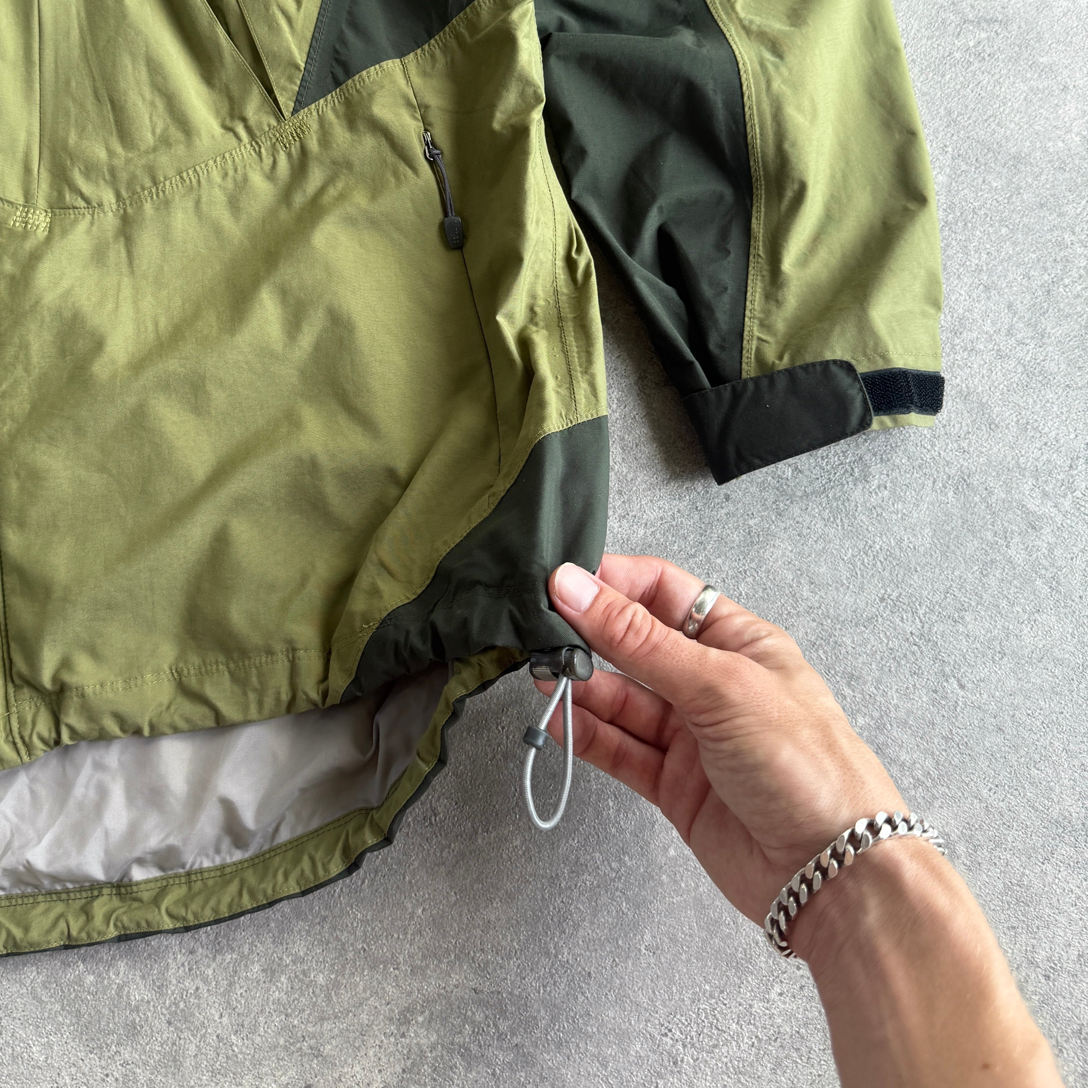 Nike ACG 2000s heavyweight technical waterproof jacket (M)