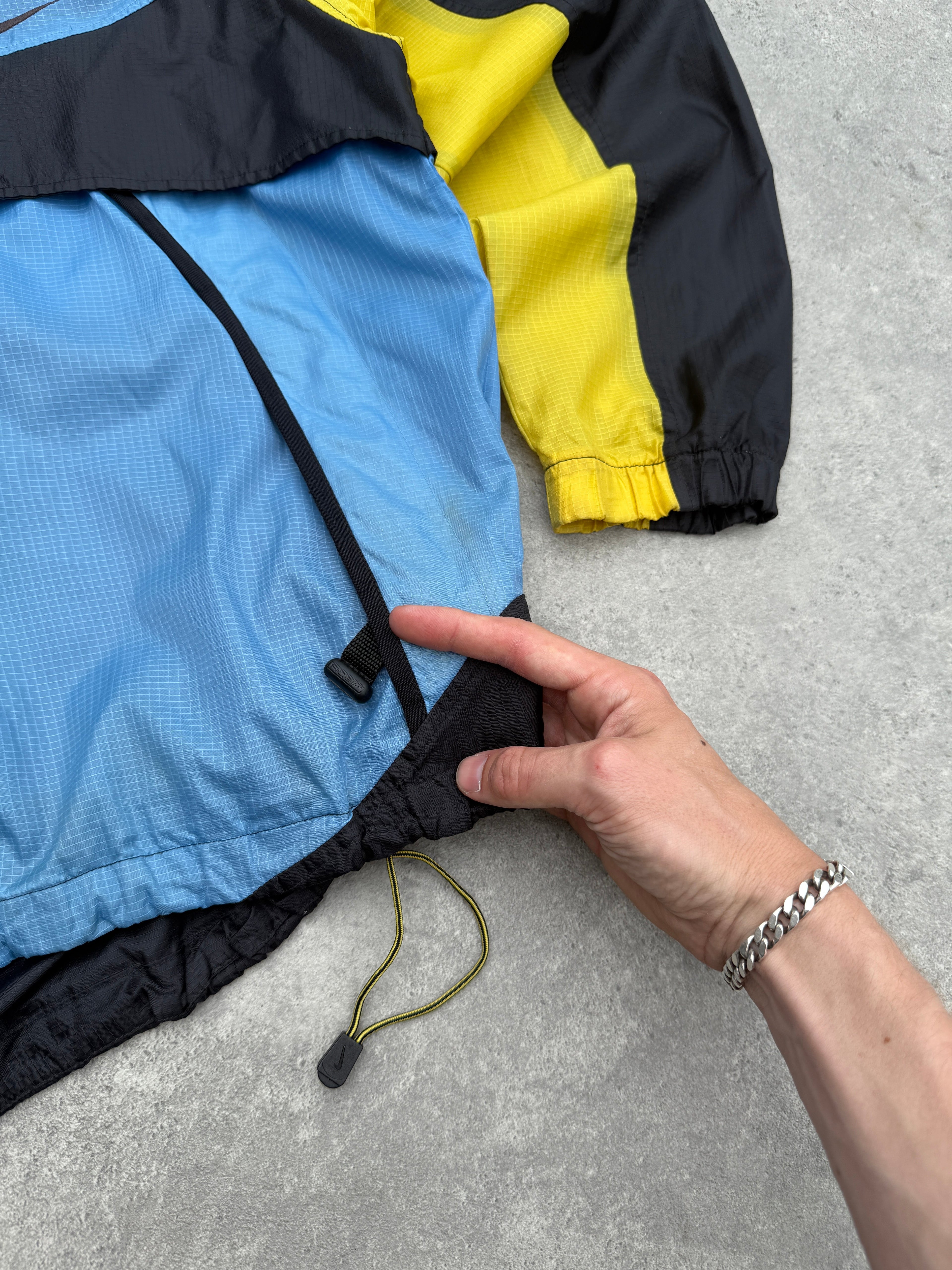 nike acg 1990s colour block packable lightweight jacket, cuff detail
