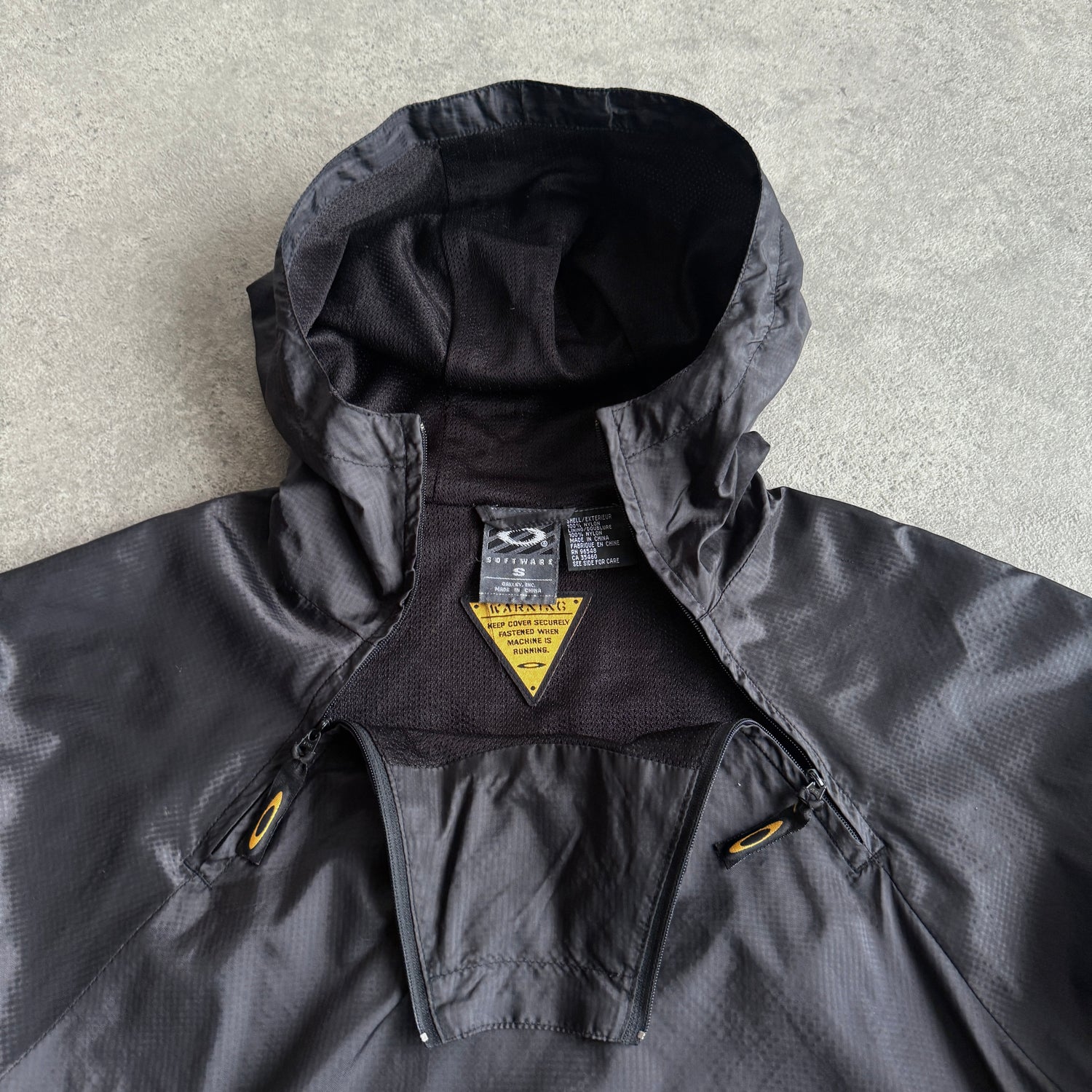 Oakley Software 2000s asymmetric technical shell jacket (M)