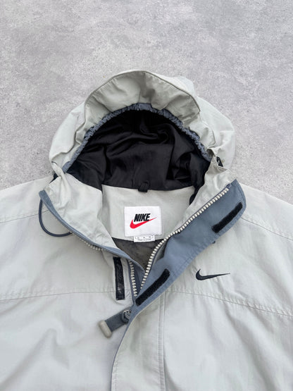 nike acg 1990s lightweight technical waterproof jacket (m)