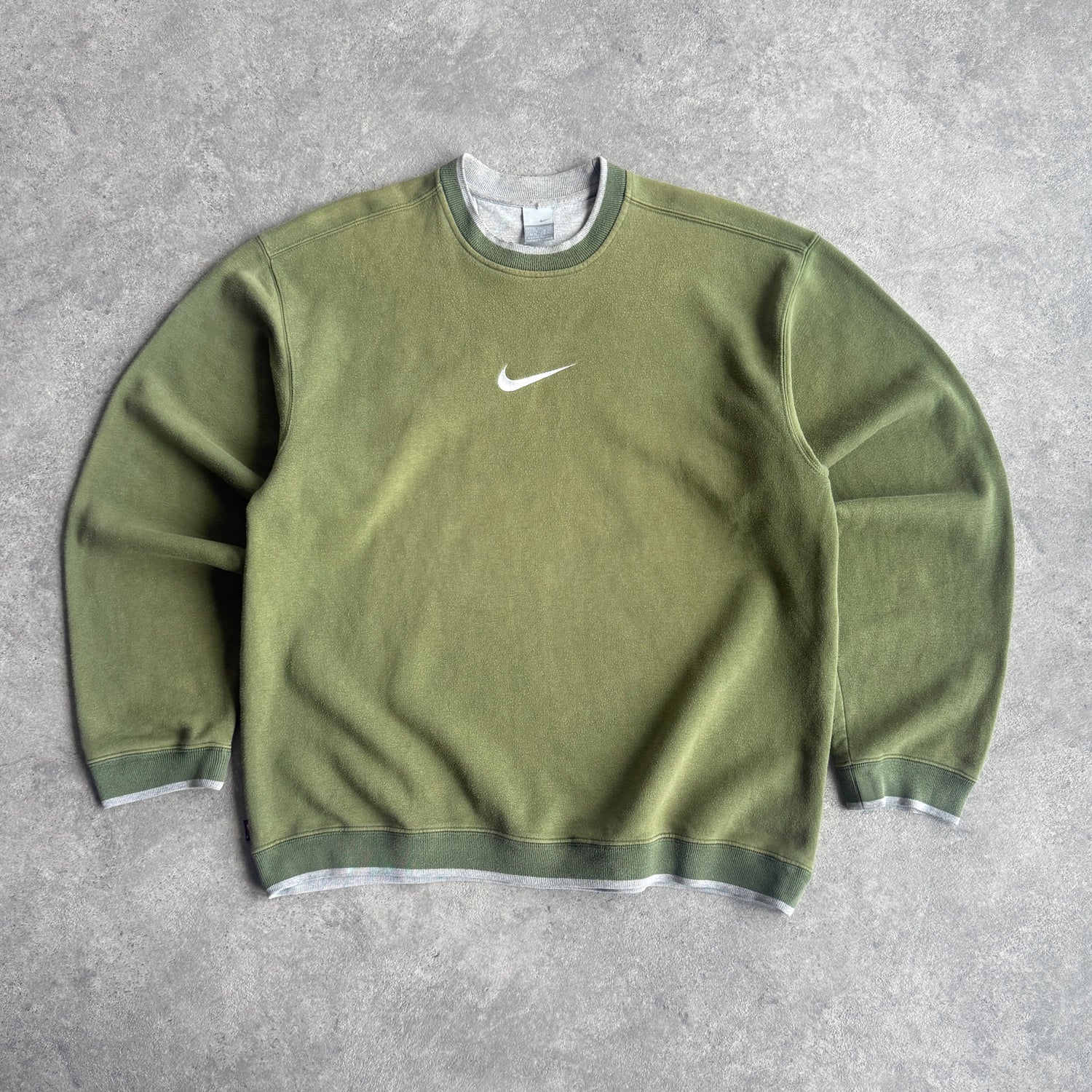Nike 2000s heavyweight embroidered swoosh sweatshirt (XL)