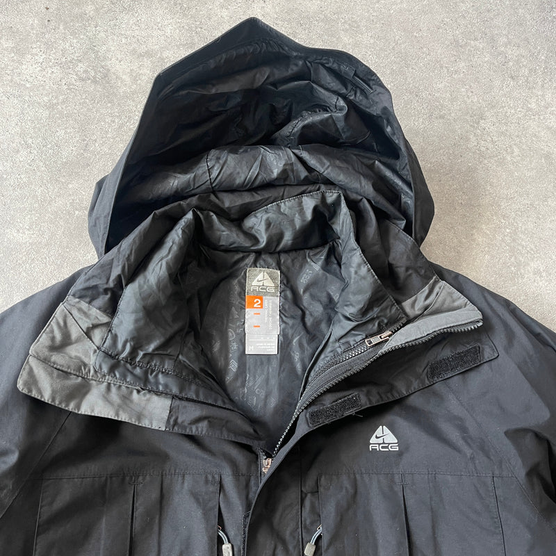 Nike ACG 2000s technical waterproof jacket (M)