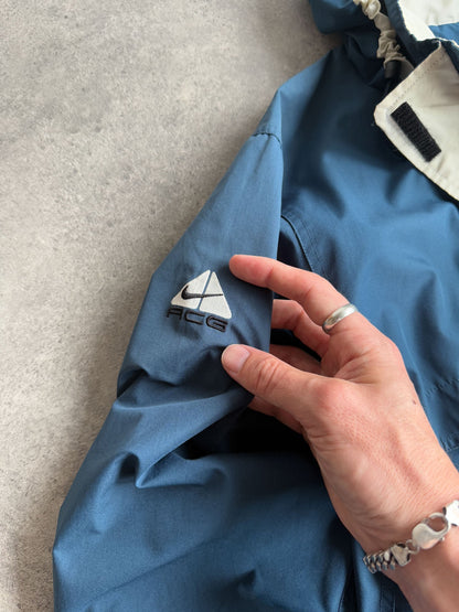 nike acg 1990s lightweight technical waterproof jacket, swoosh logo detail