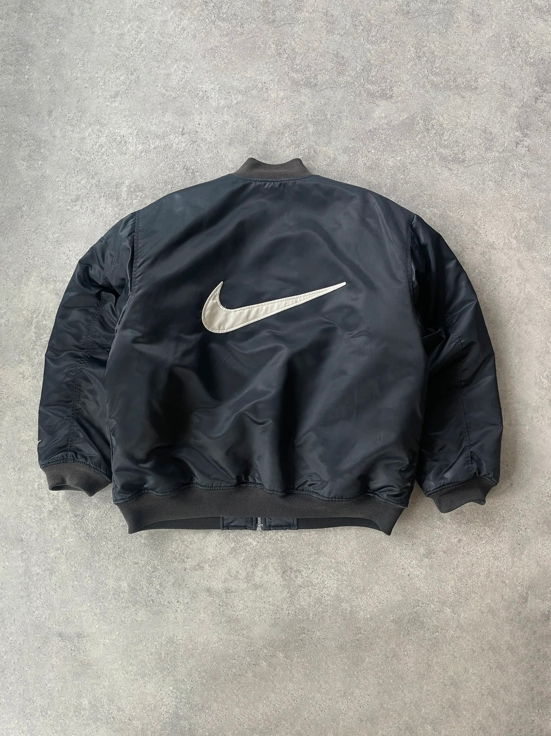 nike 1990s heavyweight padded bomber jacket (l)