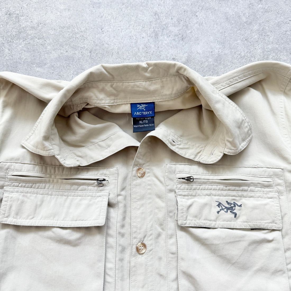 Arc’teryx 2000s lightweight cargo combat shirt (XL)