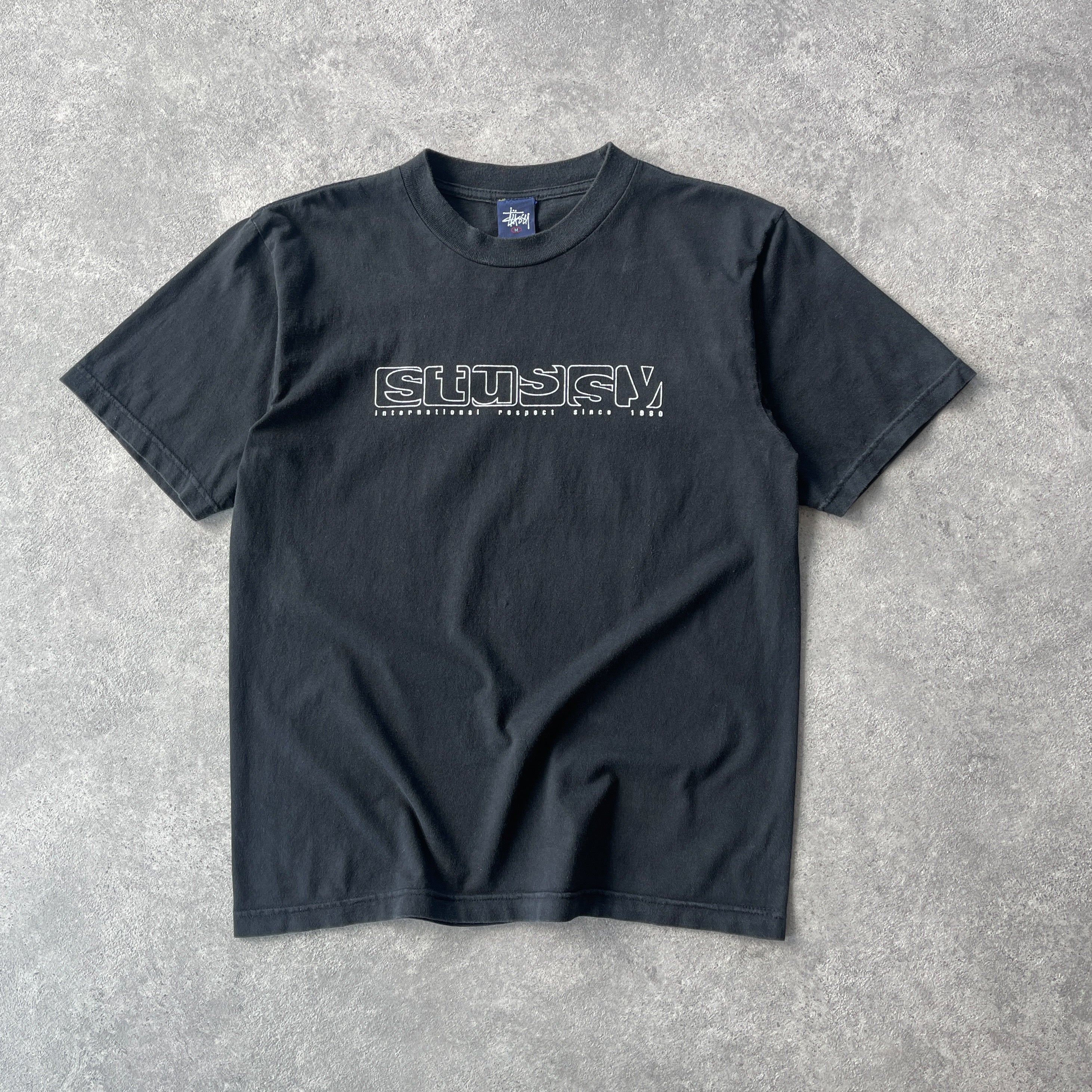 Stussy 2000s heavyweight graphic spellout t-shirt (M)