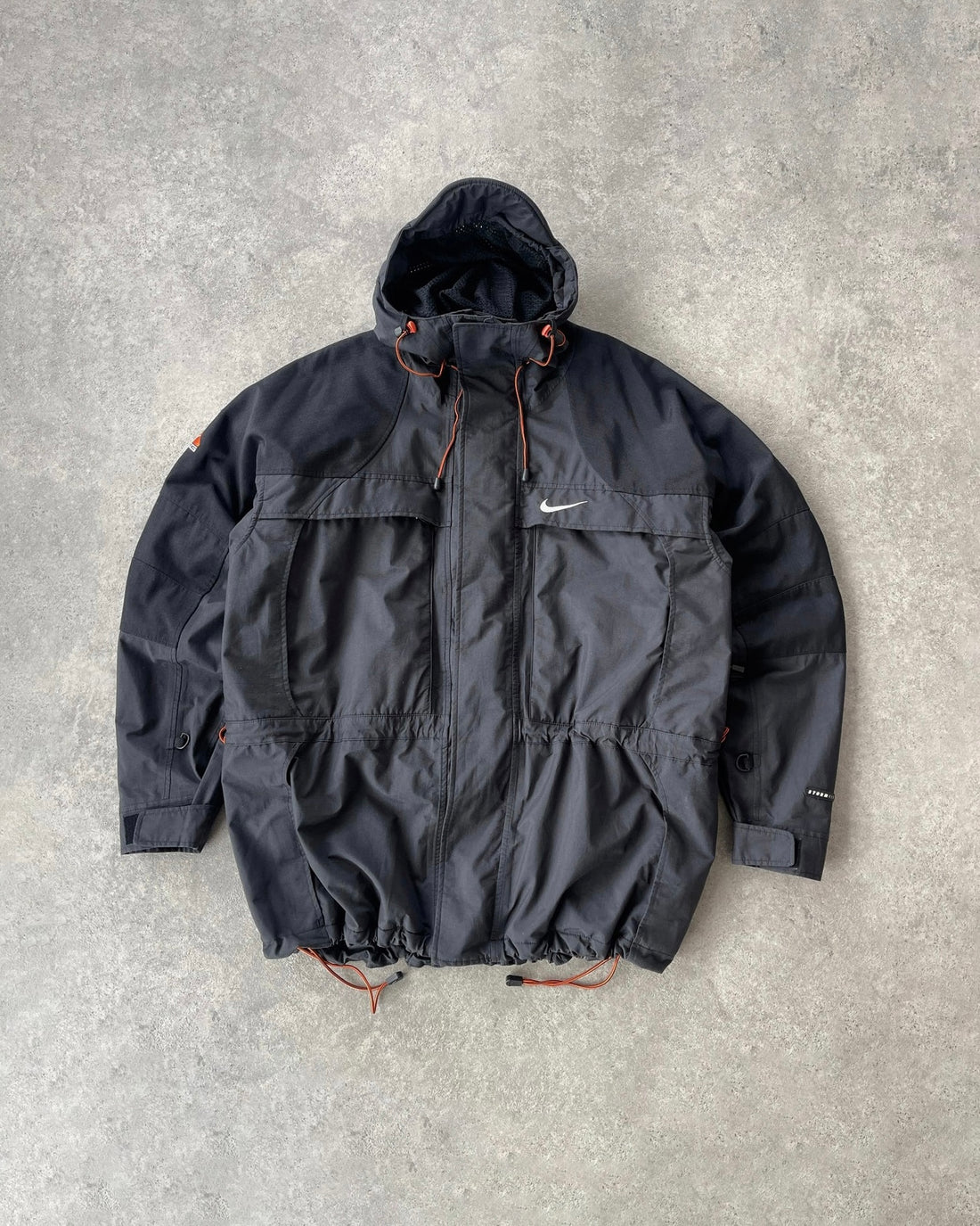 Nike ACG RARE 1990s storm fit heavyweight technical jacket (M)