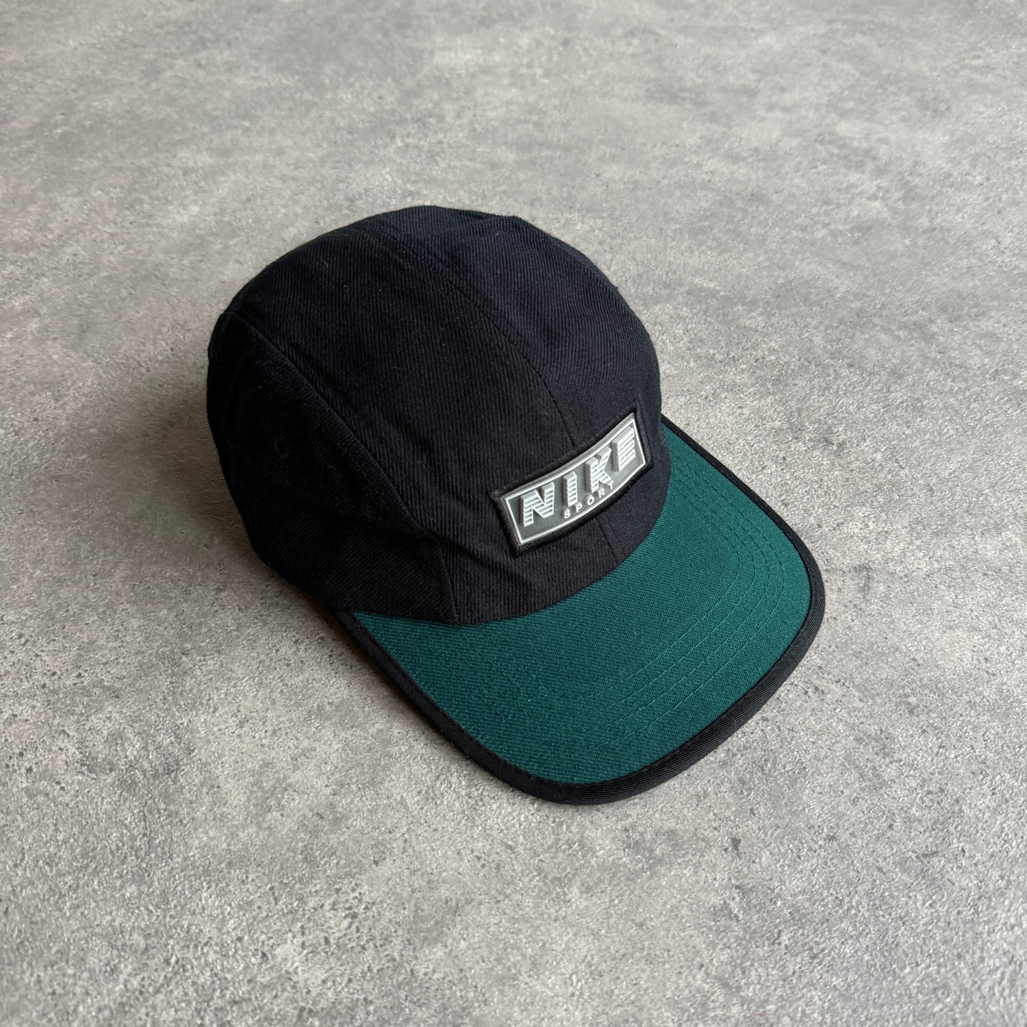 Nike Sport RARE 1990s spellout rubber logo embroidered cap