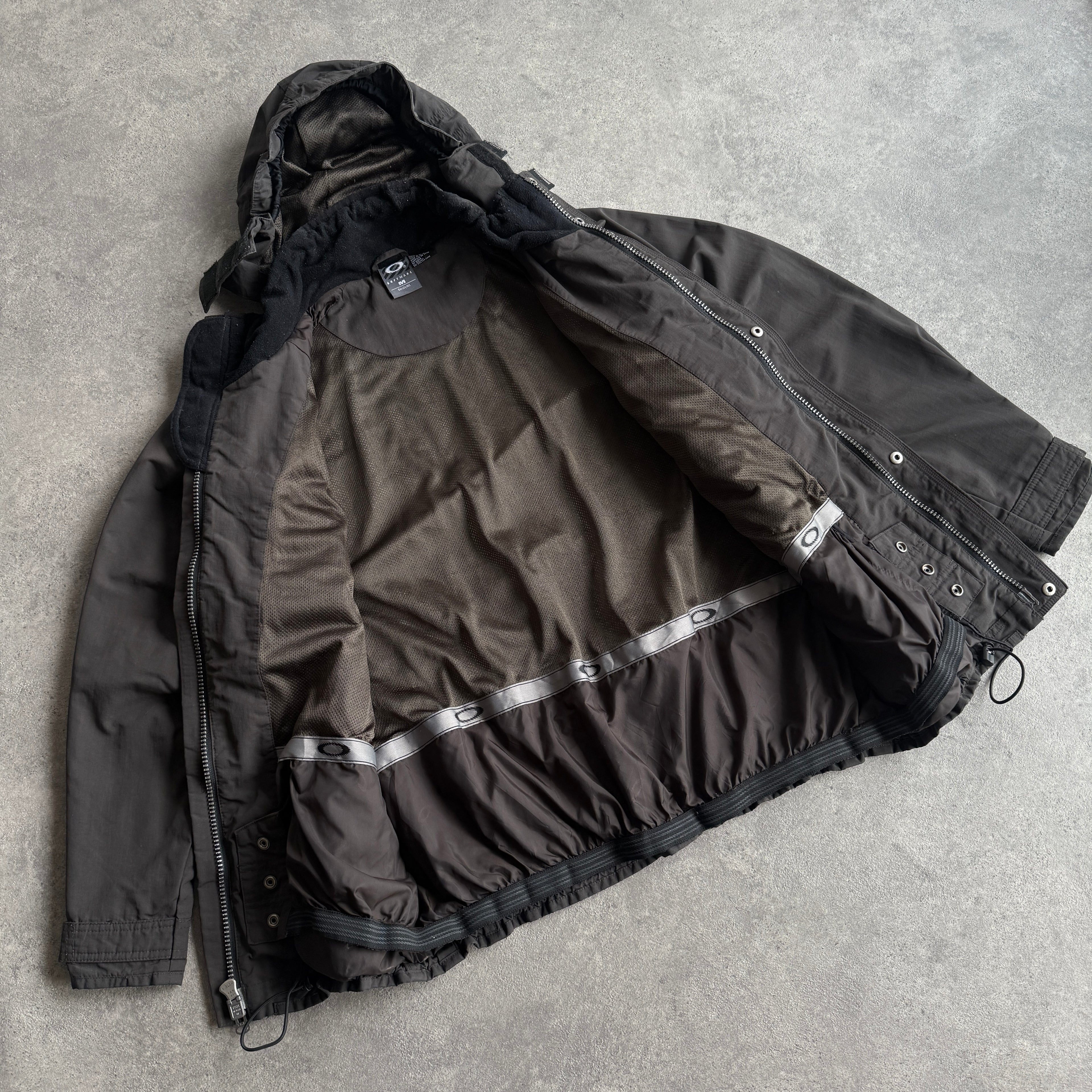 Oakley Software RARE 2000s heavyweight waterproof technical jacket (L)