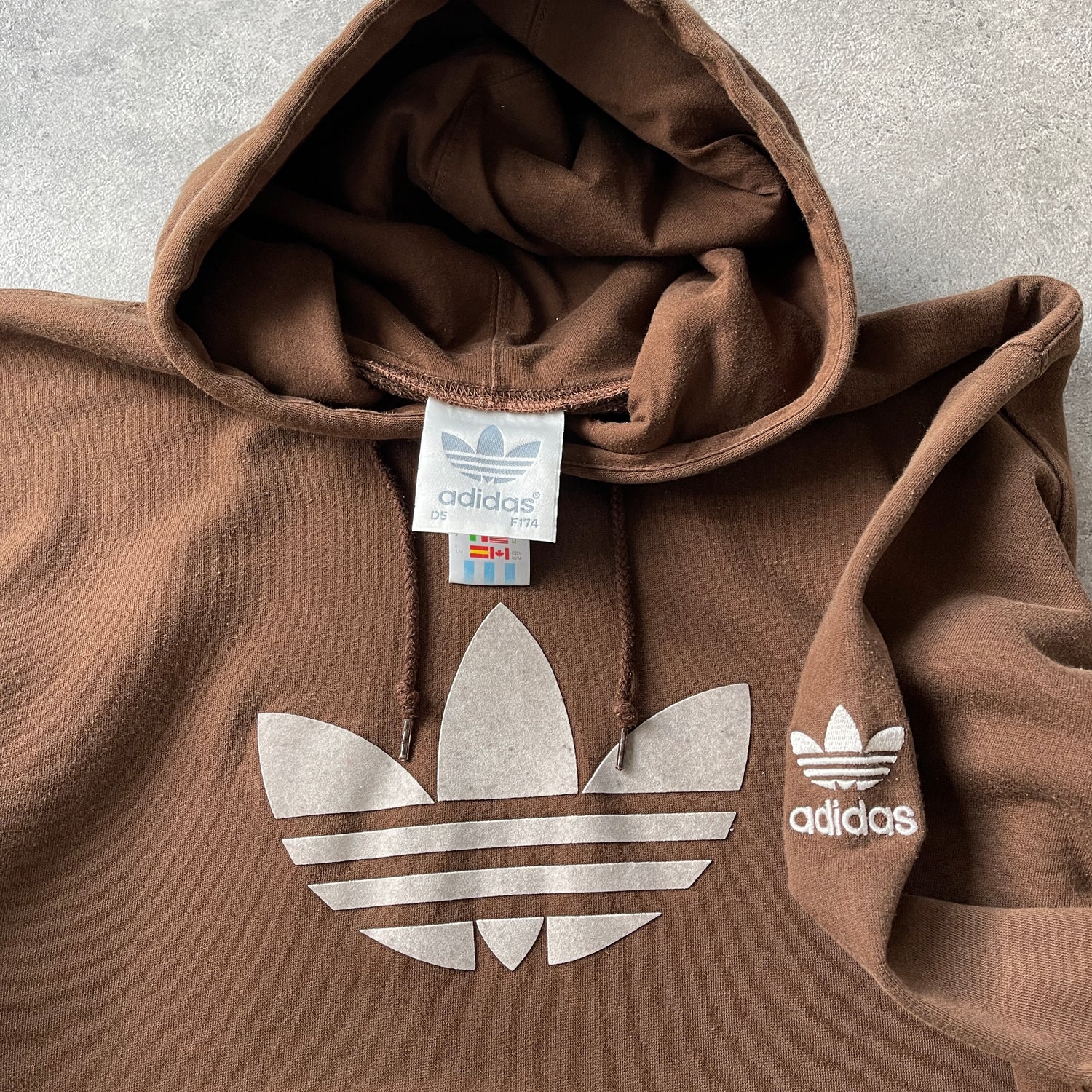 Adidas 1990s heavyweight embroidered hoodie (L)