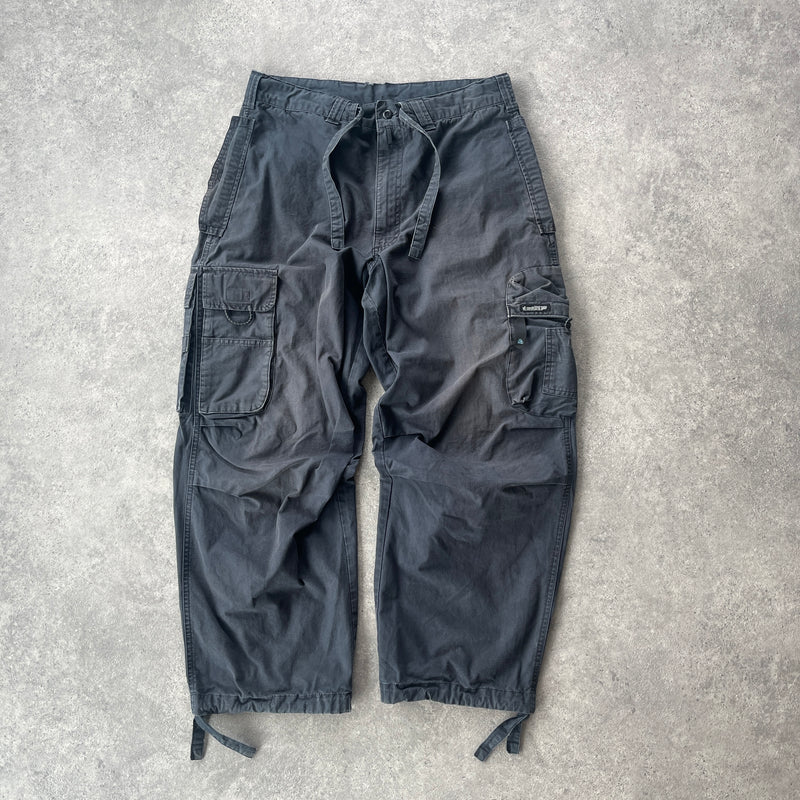 Nike ACG 2000s technical cargo trousers (L)