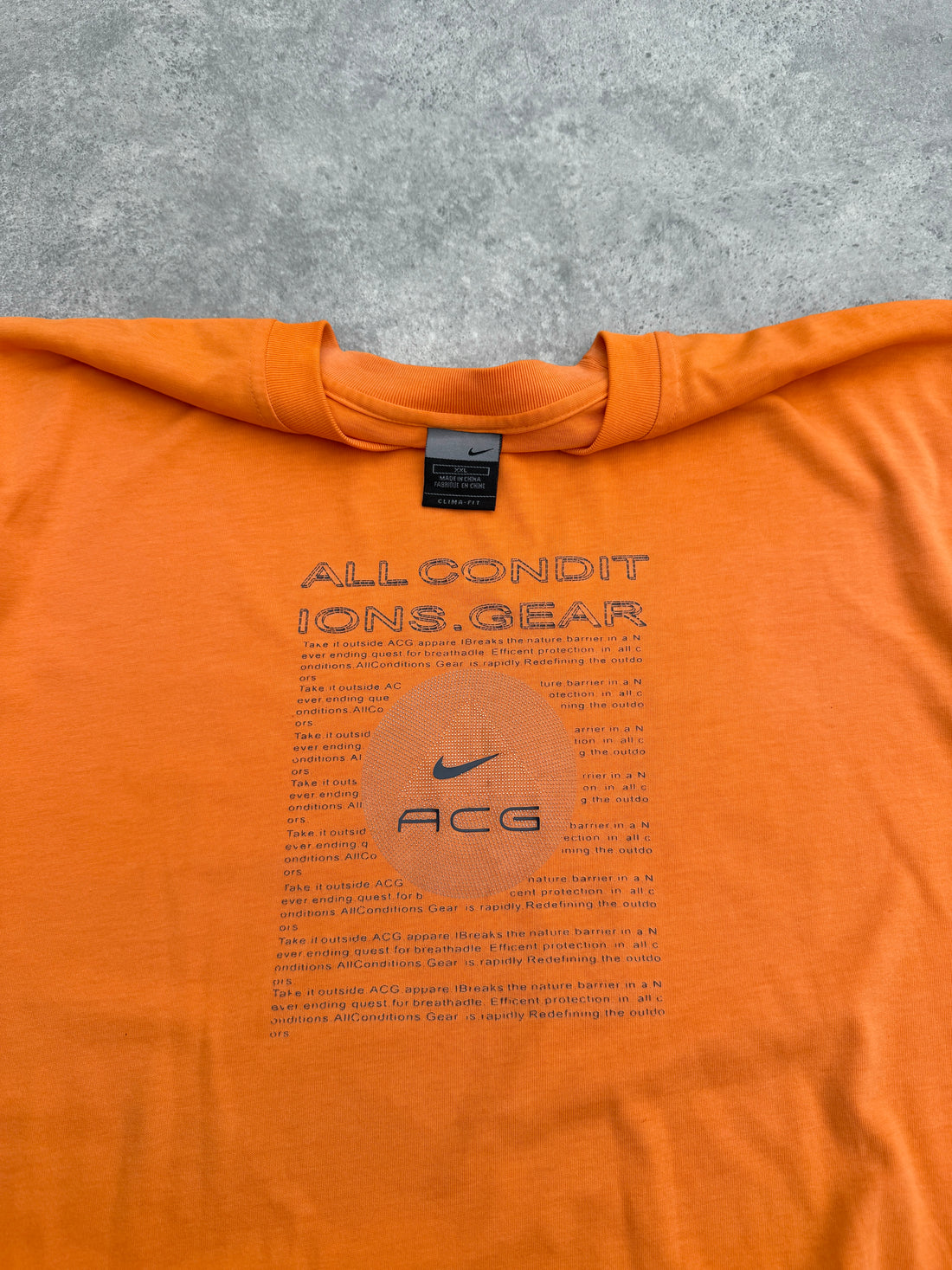 nike acg 2001 heavyweight graphic t-shirt (xl)