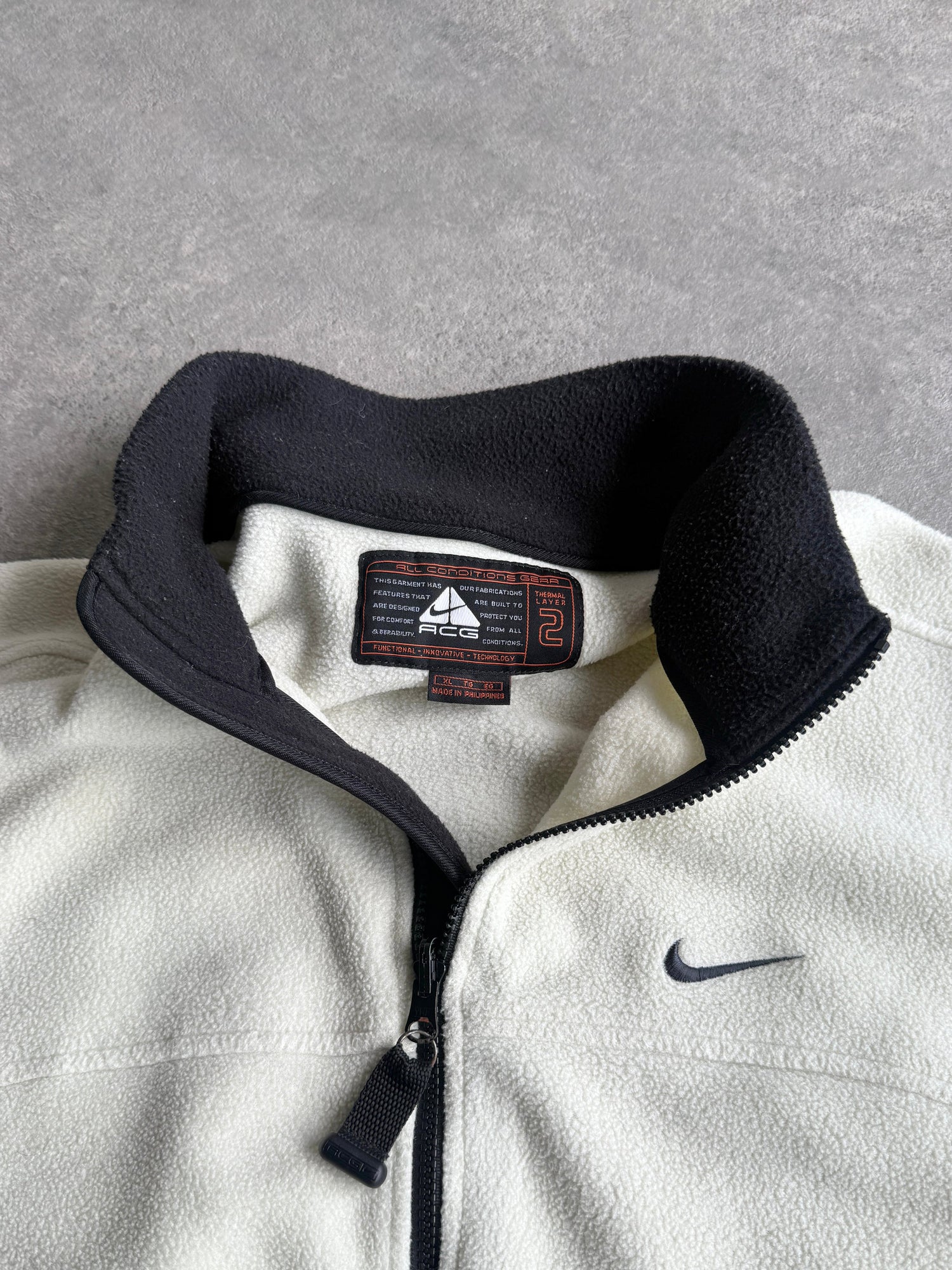 nike acg 1998 technical fleece vest jacket in cream, back view