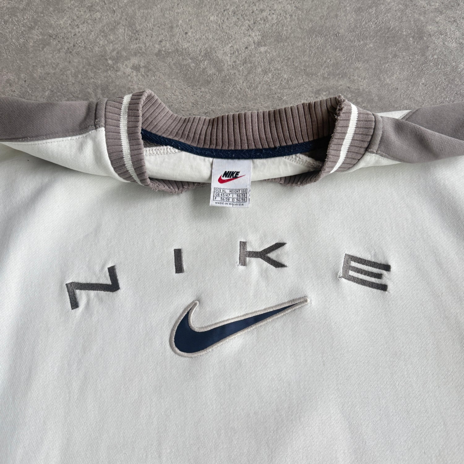 Nike 1990s heavyweight embroidered sweatshirt (XL)