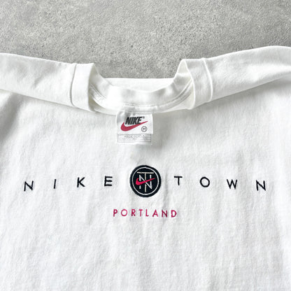 Nike Town Portland 1990s heavyweight embroidered t-shirt (M)