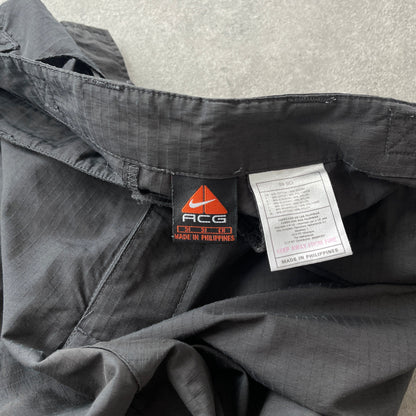 Nike ACG 1990s lightweight technical cargo trousers (M)