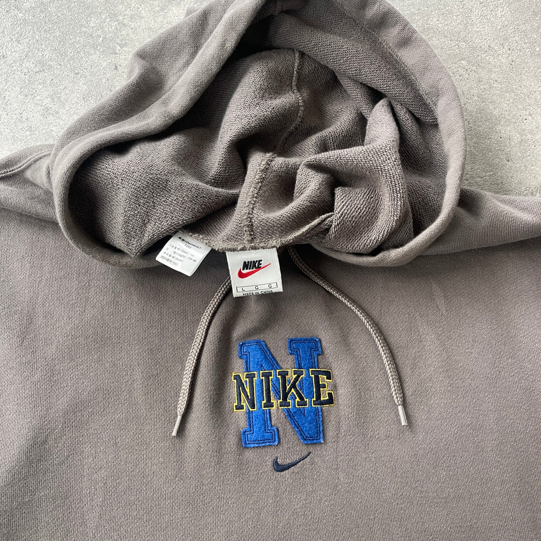 Nike RARE 1990s heavyweight embroidered hoodie (L)