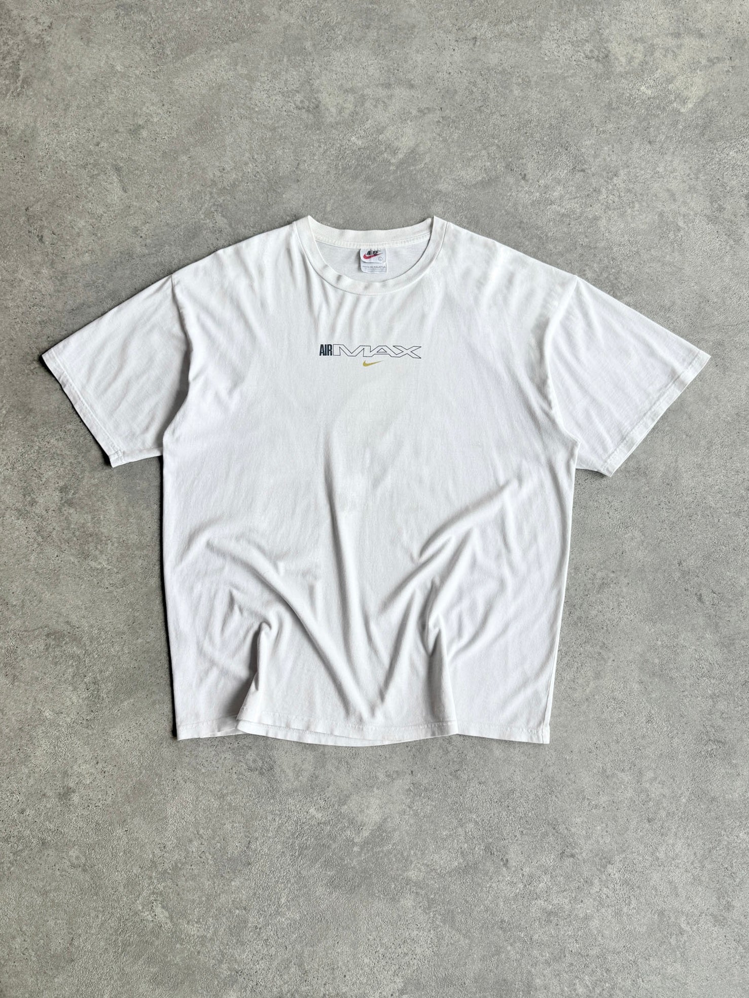 nike air max 1990s heavyweight graphic t-shirt in white, back graphic view