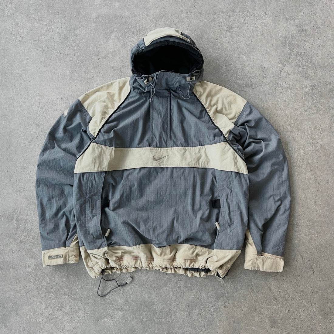 Nike ACG RARE 1990s stormfit heavyweight fleece lined padded jacket (L)