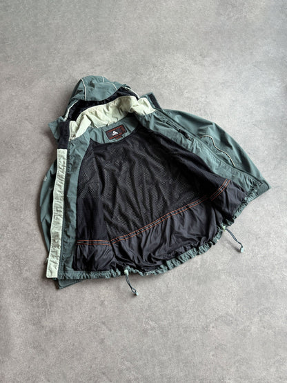nike acg 1990s storm fit heavyweight technical waterproof jacket, cuff detail