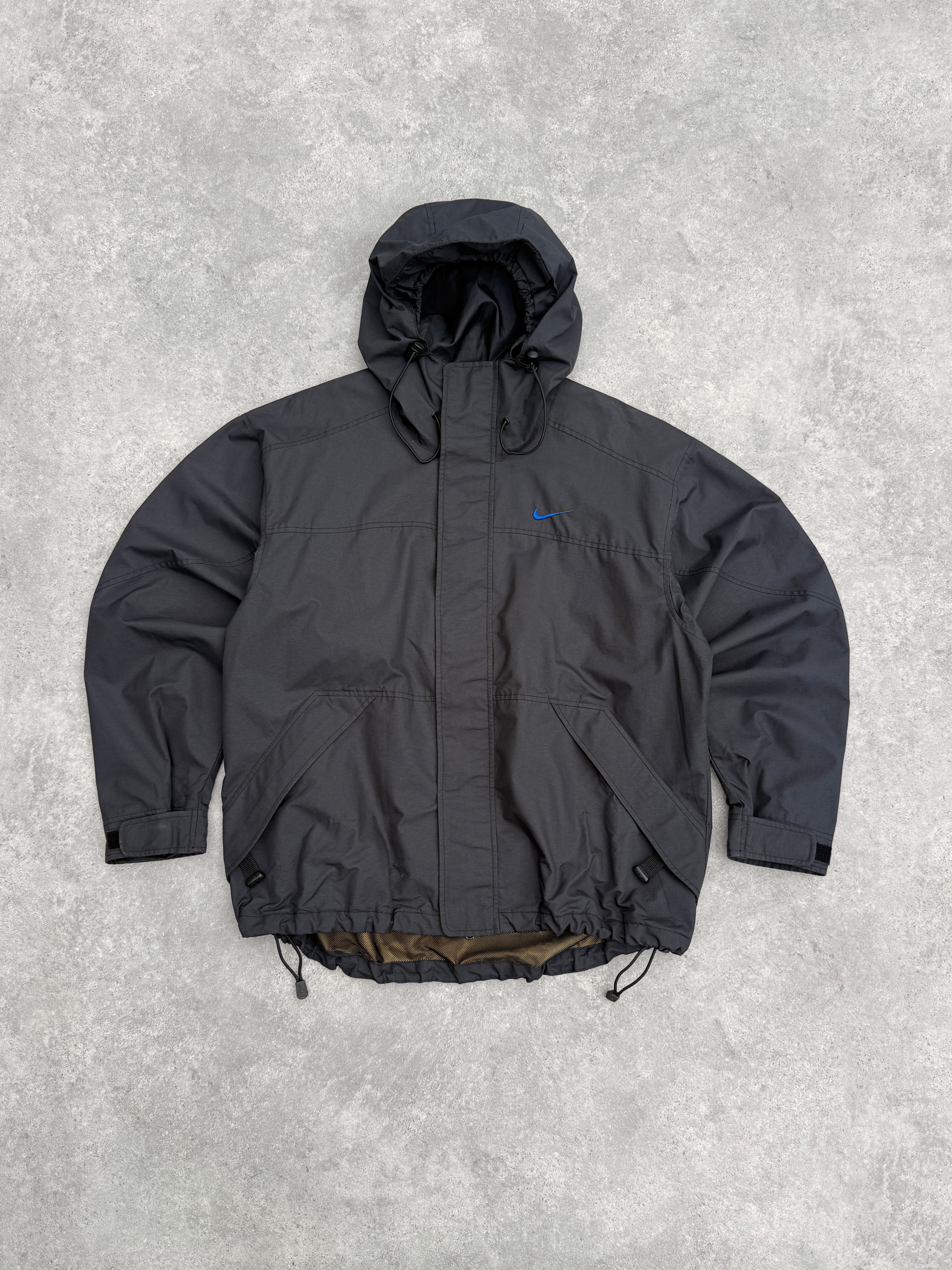 nike acg 1990s lightweight technical waterproof jacket (m)
