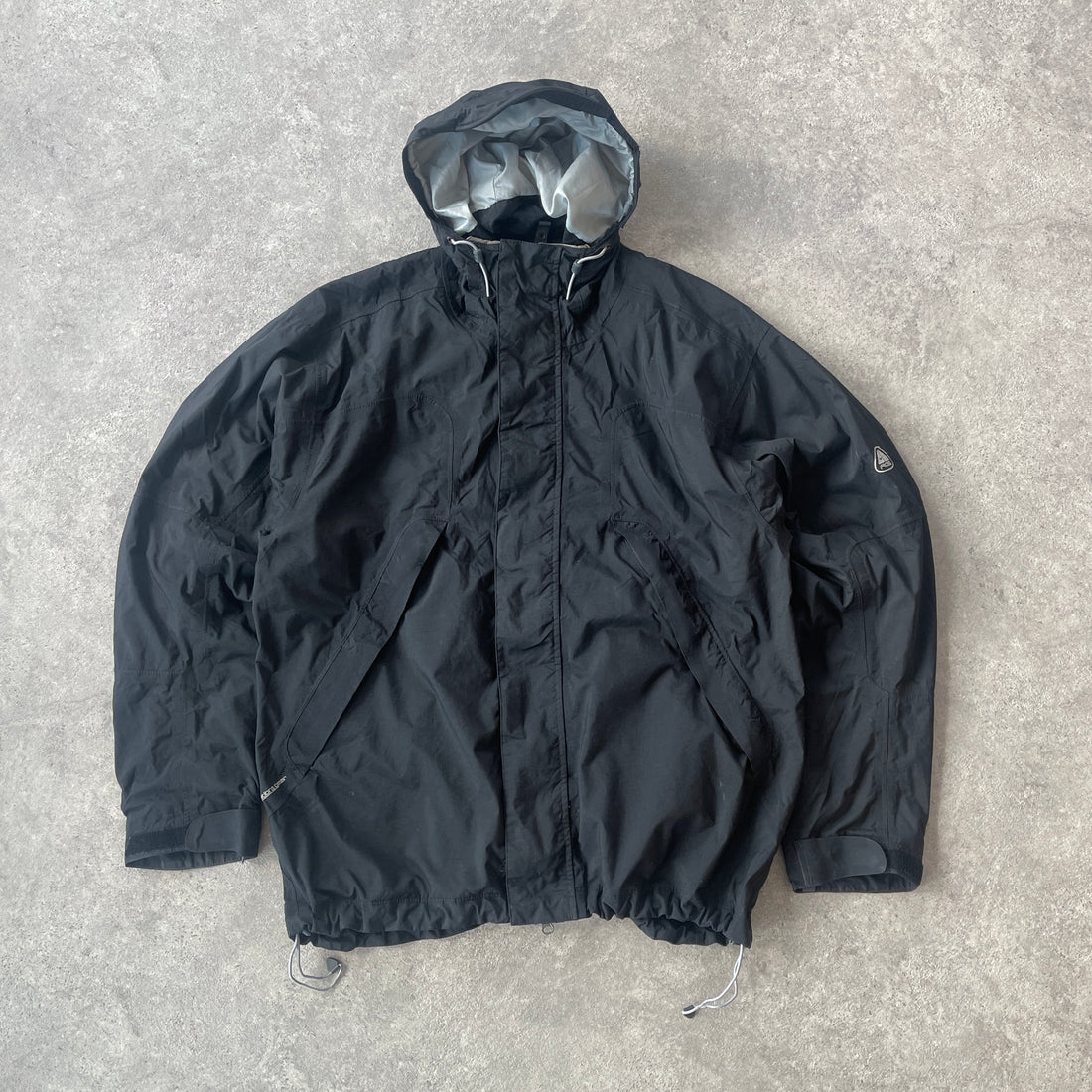 Nike ACG 2000s technical waterproof spellout jacket (M)