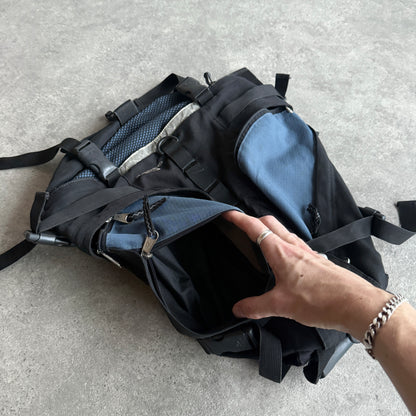 Oakley 2000s technical utility backpack (20”x15”)