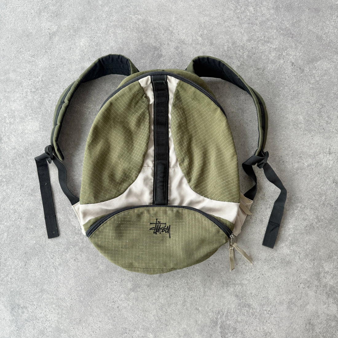 Stussy 1990s technical 40L backpack (19”x15”)