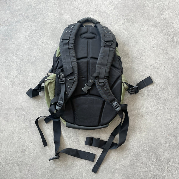 Oakley Software 2000s Icon technical utility backpack (22”x15”)