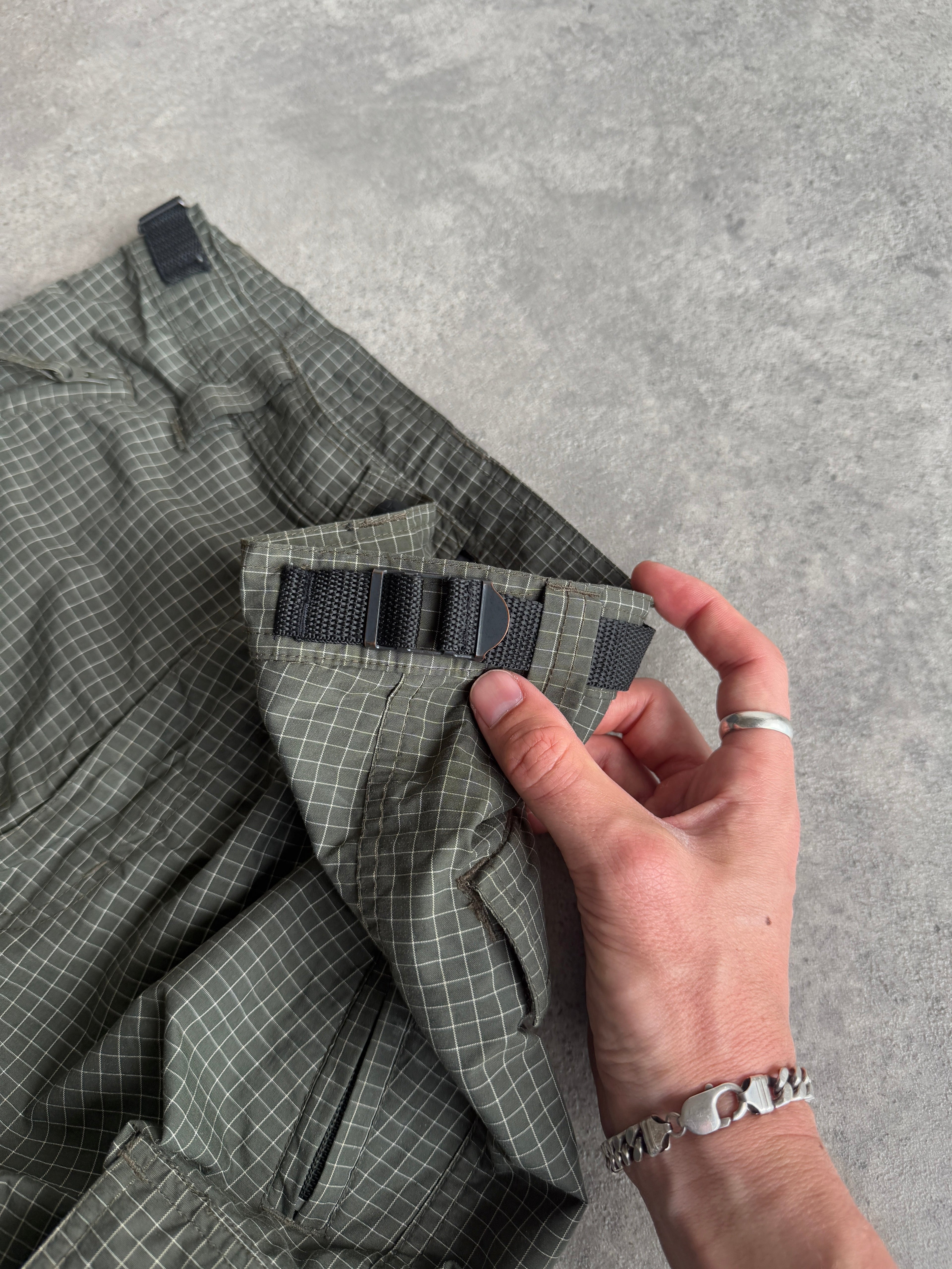 stussy 1990s technical parachute pants, waist tab detail