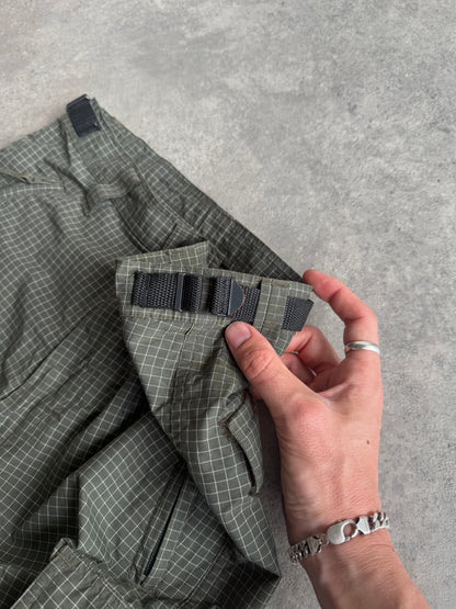 stussy 1990s technical parachute pants, waist tab detail