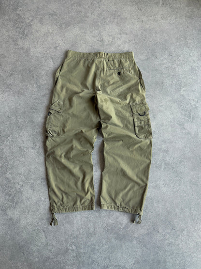nike acg 2000s technical ripstop cargo trousers, cargo pocket detail