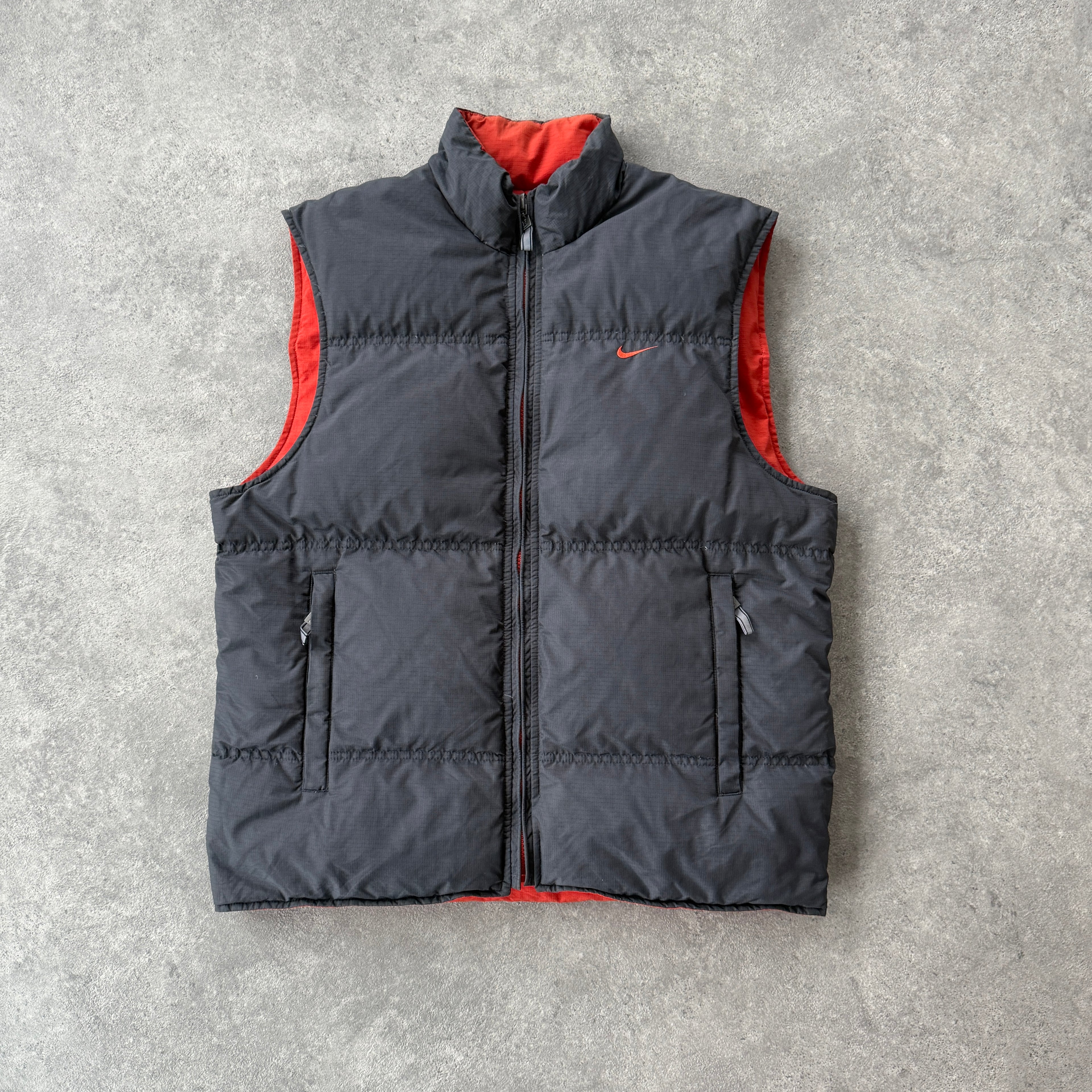 Nike 1990s reversible down fill spellout puffer jacket (M)