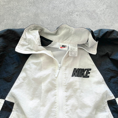 Nike 1990s lightweight embroidered spellout shell jacket (M)