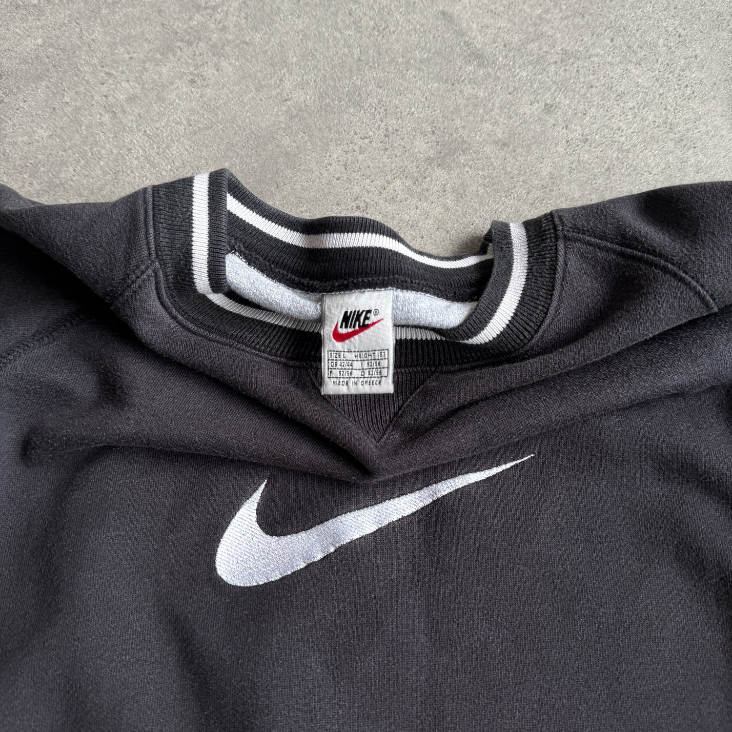 Nike 1990s heavyweight embroidered sweatshirt (L)