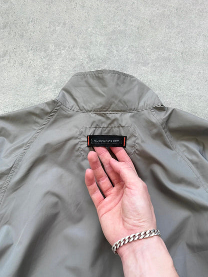 nike acg 1990s packable shell jacket, half zip collar detail