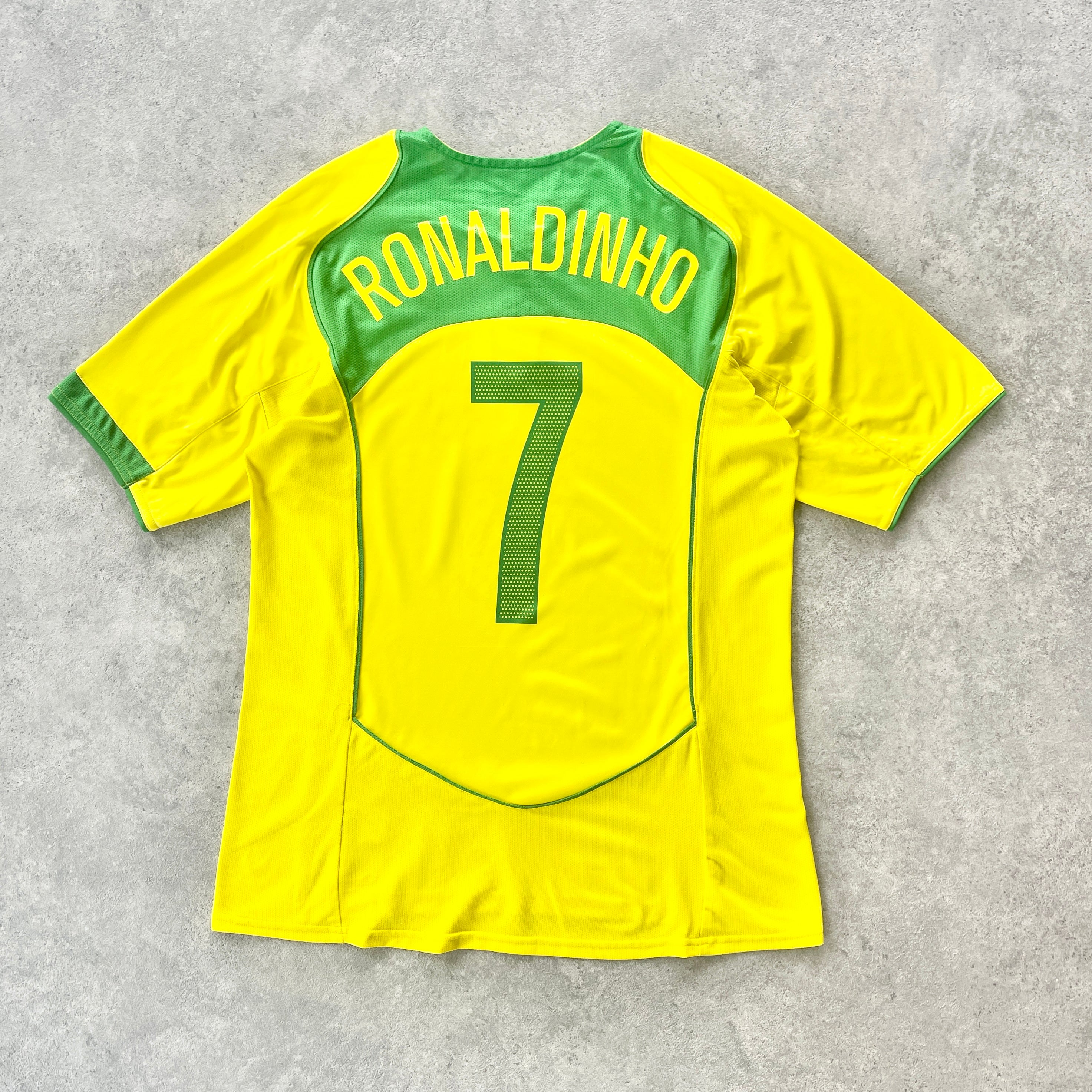 Brazil x Nike 2004/06 Ronaldinho football home shirt (L)