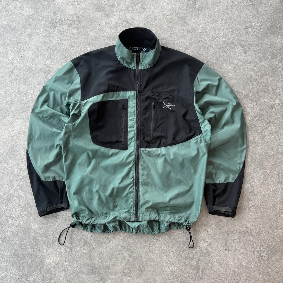 Arc’teryx 2000s technical windstopper shell jacket (M)