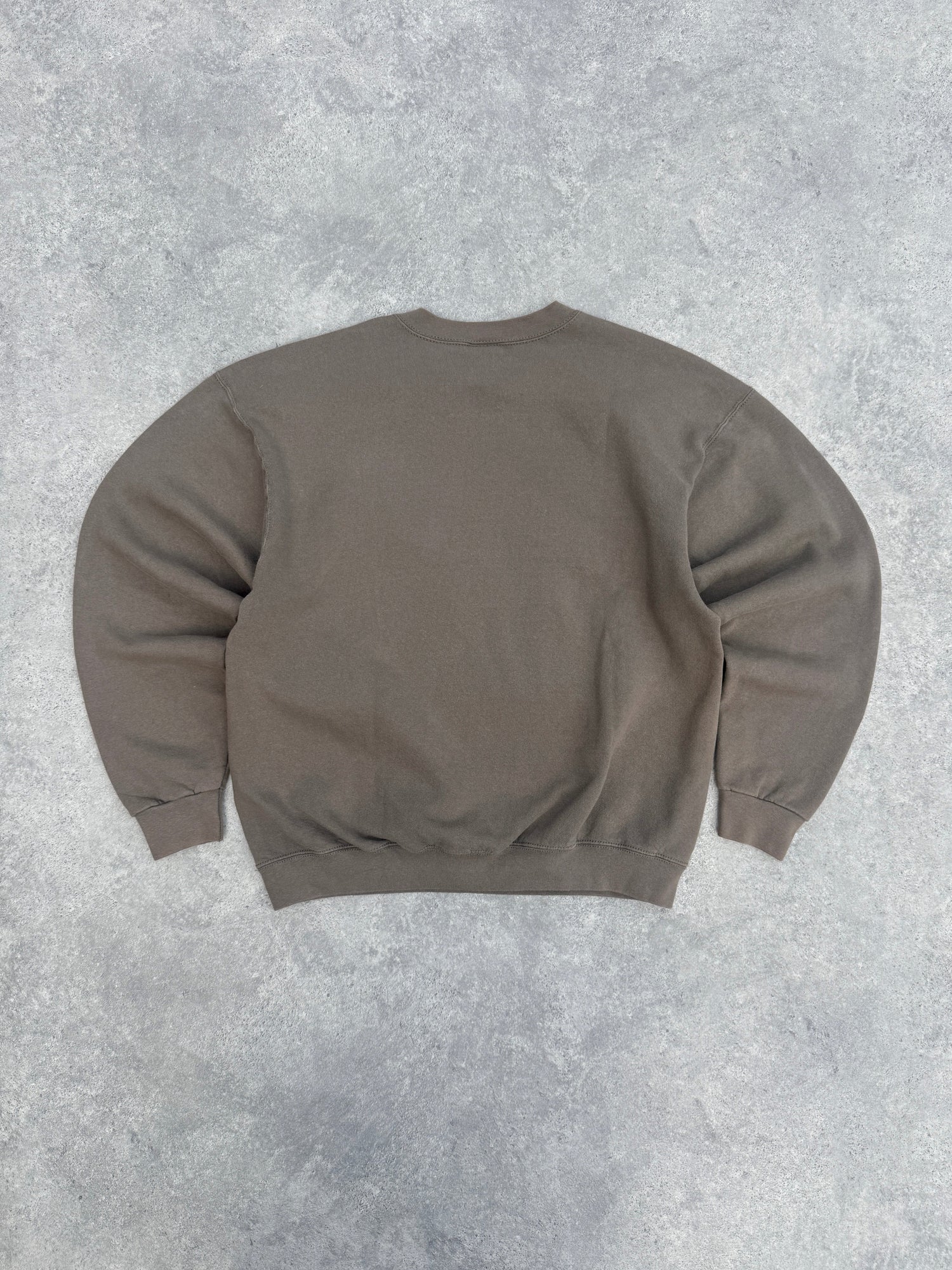 nike acg 1990s heavyweight embroidered spellout sweatshirt, chest logo detail