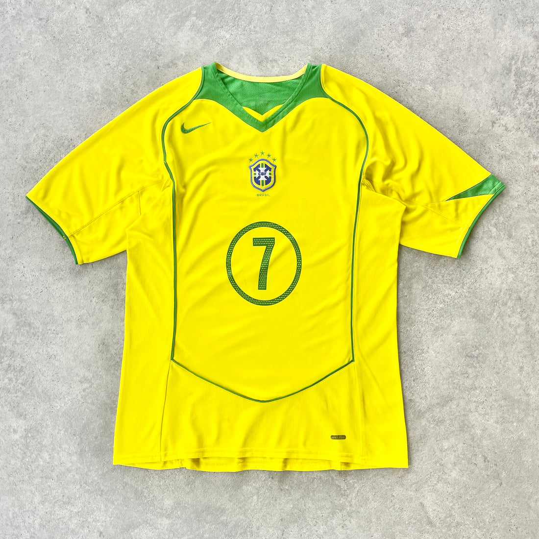 Brazil x Nike 2004/06 Ronaldinho football home shirt (L)