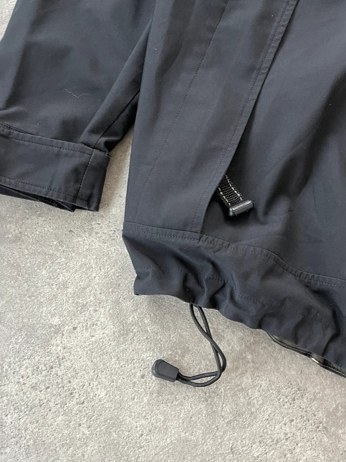 nike acg 1990s lightweight technical ripstop waterproof jacket (m)